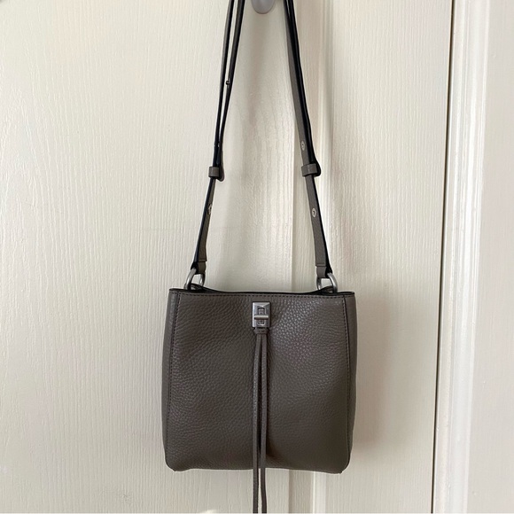 $278 NWOT Rebecca Minkoff Darren Grey Pebble Leather Silver Studs Shoulder Bag - Picture 1 of 13